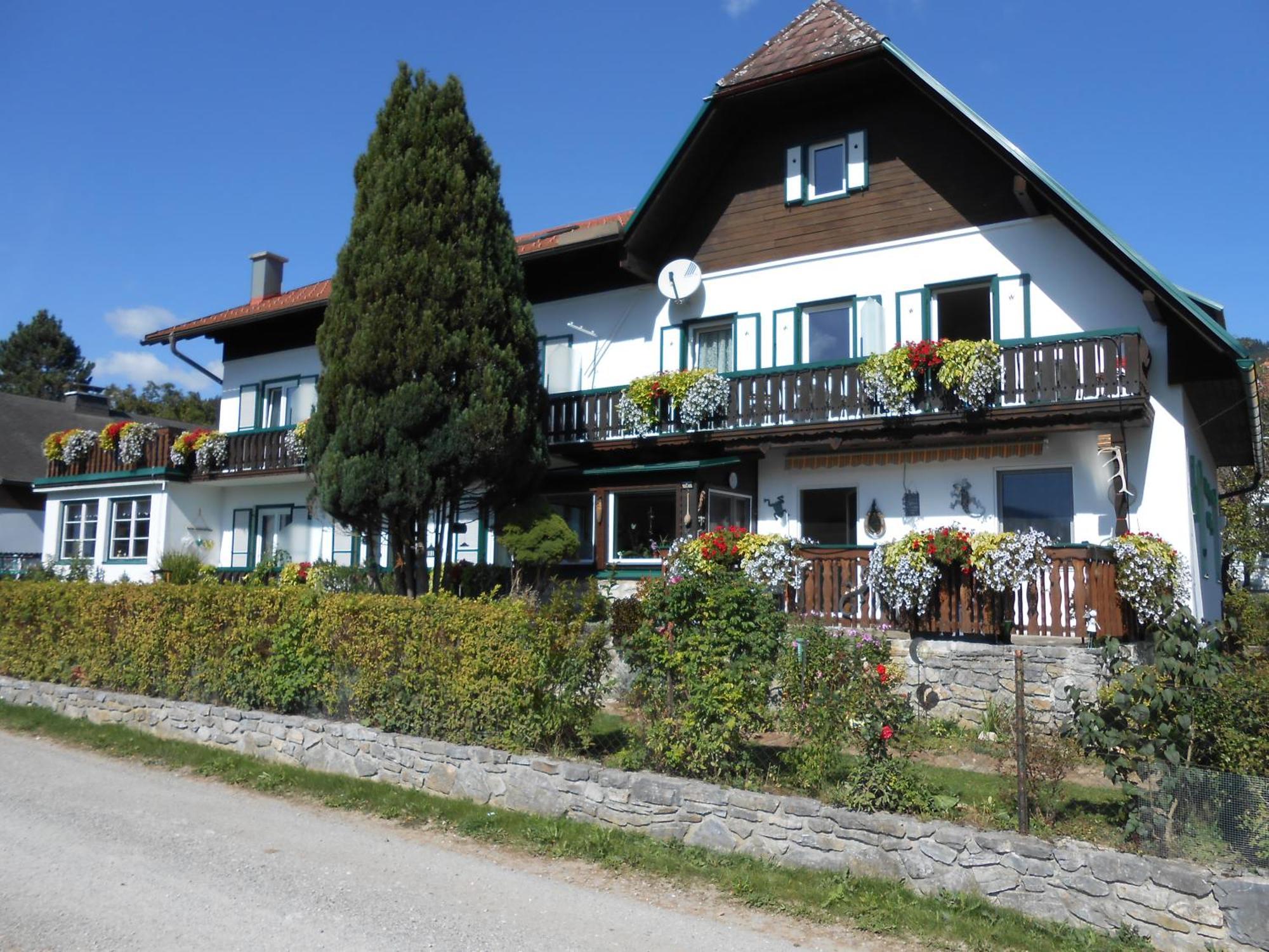 Pension Gierlinger Aflenz Kurort Esterno foto