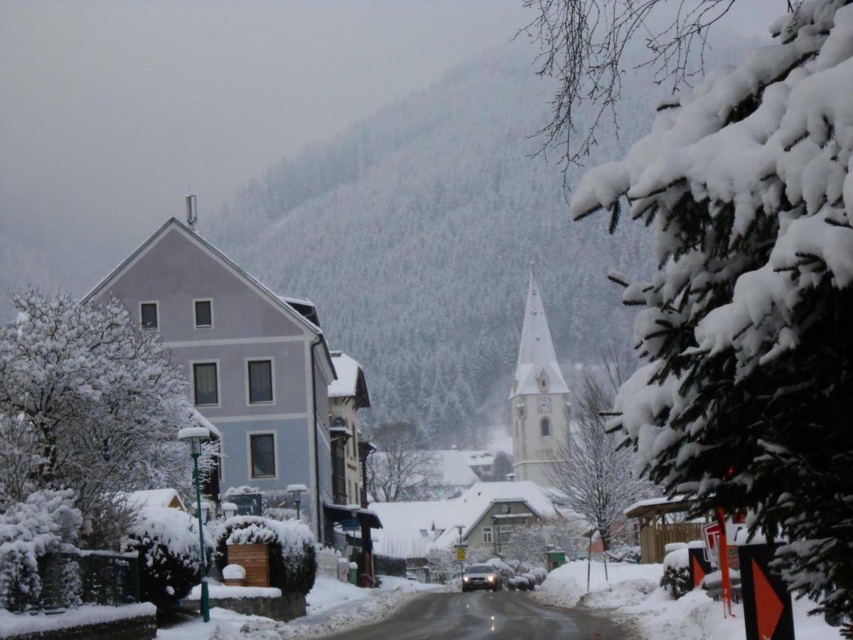 Pension Gierlinger Aflenz Kurort Esterno foto